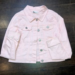 Light pink girls jean jacket. Size XL. Brand is Epic Threads.